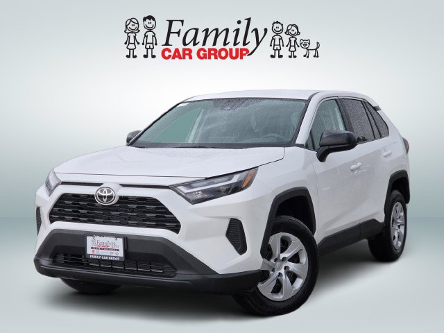 Used 2025 Toyota RAV4 LE FWD image 1