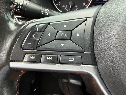 Used 2022 Nissan Sentra SR w/ Electronics Package FWD image 28