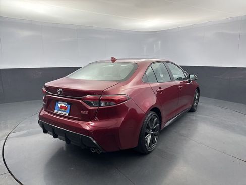 Used 2025 Toyota Corolla XSE FWD image 5