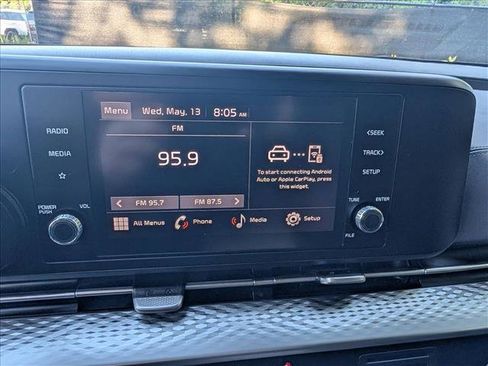 Used 2024 Kia Carnival LX FWD image 35