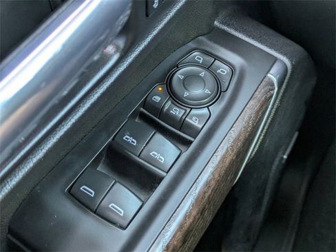 Used 2021 GMC Sierra 3500 Denali w/ Denali Ultimate Package image 23