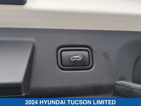 Used 2024 Hyundai Tucson Limited AWD/4WD image 35