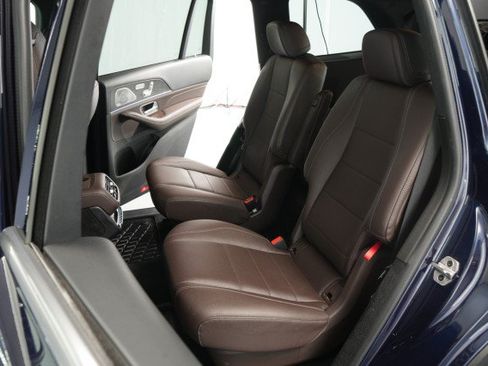 Used 2021 Mercedes-Benz GLS 450 4MATIC image 53