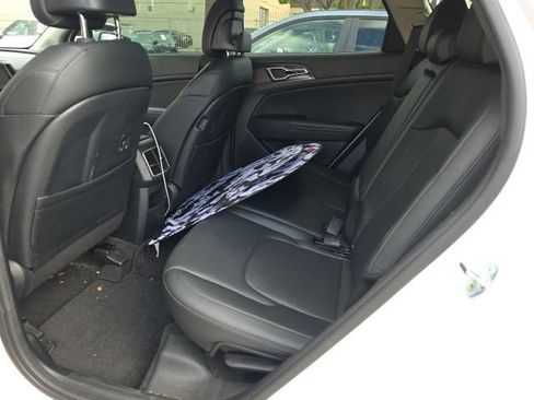 Used 2023 Kia Sportage EX FWD image 6