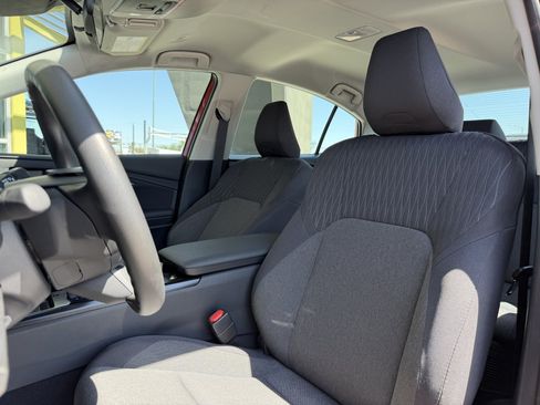 Used 2025 Toyota Camry LE FWD image 30