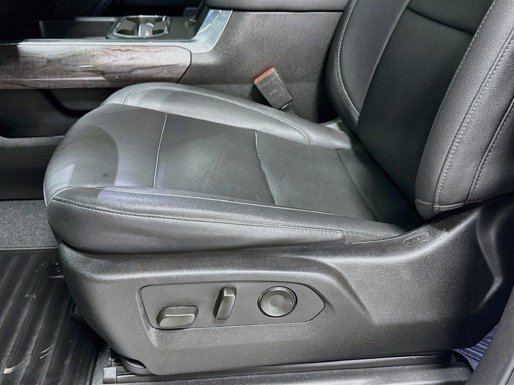 Used 2024 Chevrolet Silverado 2500 LTZ w/ LTZ Plus Package AWD/4WD image 19