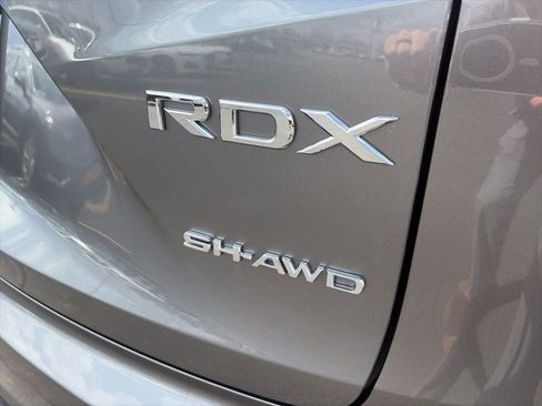 Used 2025 Acura RDX SH-AWD image 8