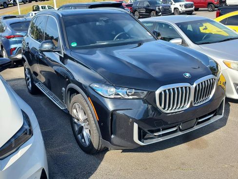 Used 2024 BMW X5 xDrive40i AWD/4WD image 2