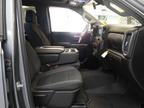 Used 2022 Chevrolet Silverado 1500 LT AWD/4WD image 25