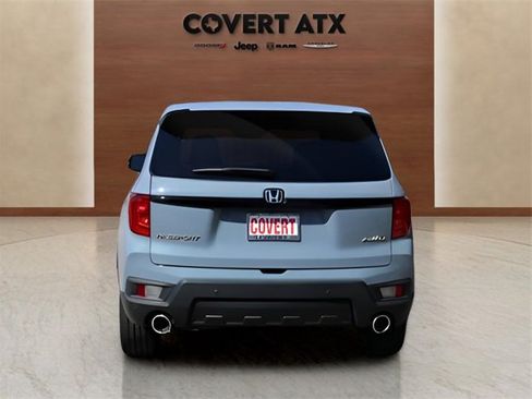 Used 2025 Honda Passport EX-L image 4