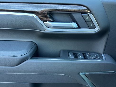 New 2026 GMC Sierra 1500 SLE image 10