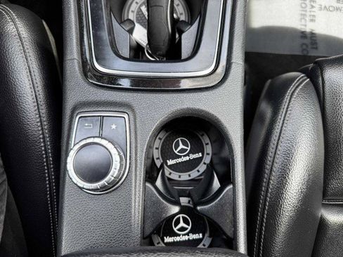 Used 2020 Mercedes-Benz GLA 250 4MATIC image 31