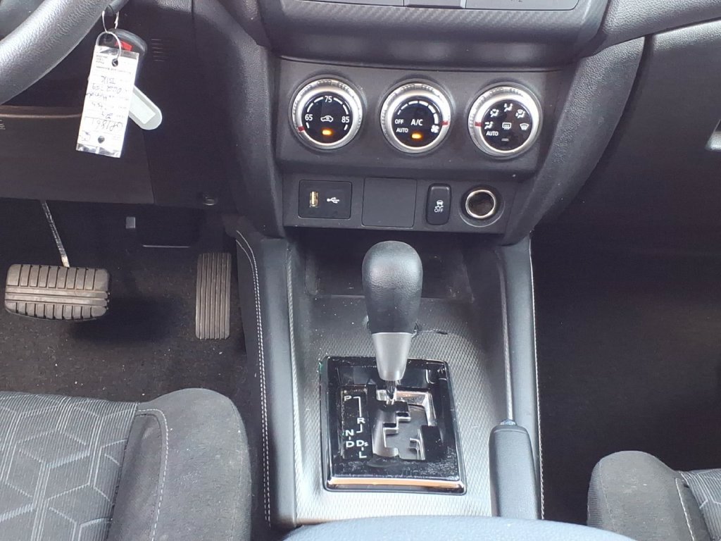 Used 2024 Mitsubishi Outlander Sport LE AWD/4WD image 18