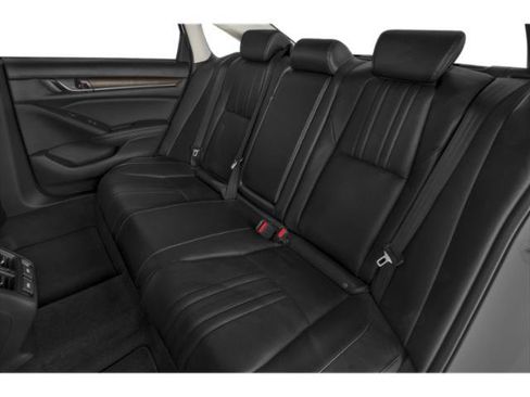 Used 2021 Honda Accord Touring image 14