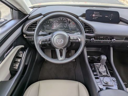 Certified 2025 MAZDA MAZDA3 s FWD image 17