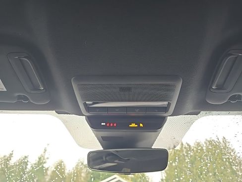 Used 2023 MAZDA MAZDA3 s image 19