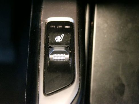 Used 2022 Kia Sorento LX AWD/4WD image 25