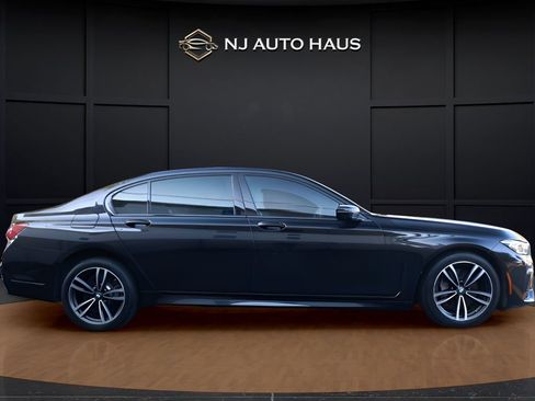 Used 2020 BMW 750i xDrive w/ Executive Package AWD/4WD image 8
