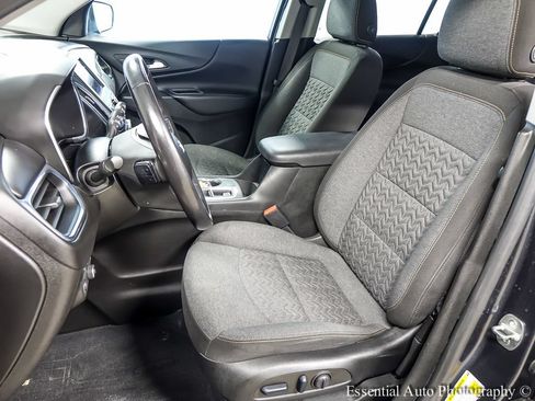 Used 2022 Chevrolet Equinox LT FWD image 9