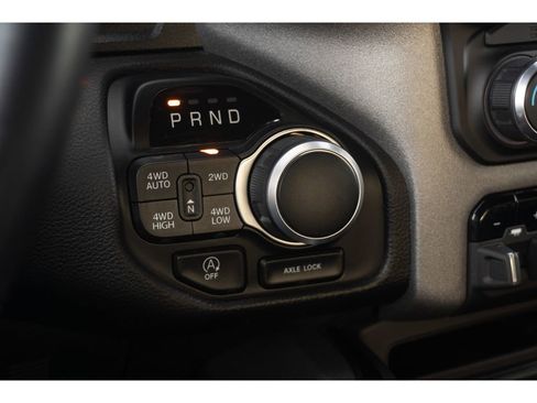 Used 2023 RAM 1500 Big Horn AWD/4WD image 34