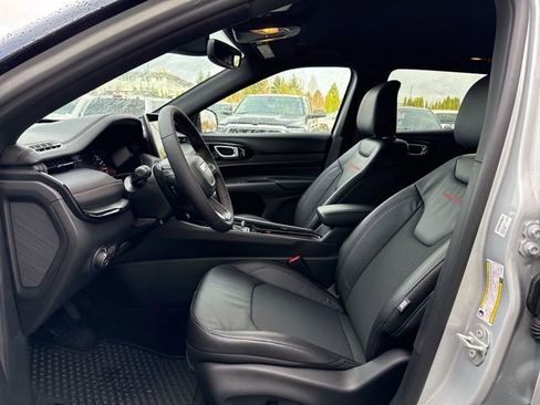 New 2026 Jeep Compass Trailhawk image 14