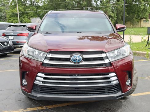 Used 2019 Toyota Highlander Limited Platinum w/ Carpet Mat Package (TMS) AWD/4WD image 10