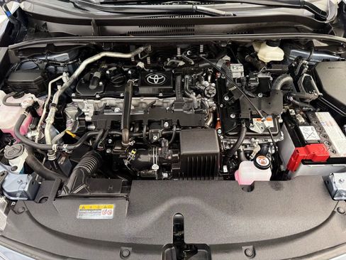 Used 2025 Toyota Corolla XLE image 8
