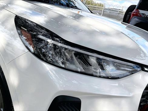 Certified 2024 Ford Escape ST-Line w/ Tech Pack #1 image 27