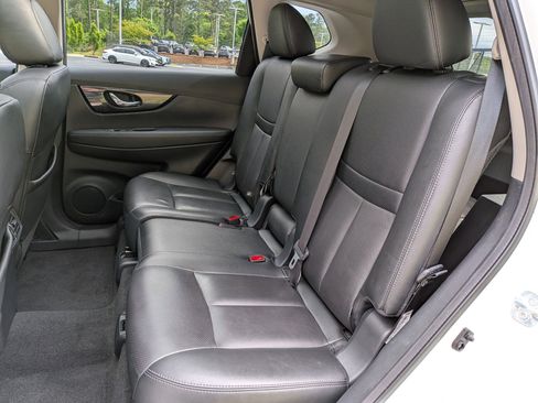 Used 2020 Nissan Rogue SL w/ Premium Package FWD image 33