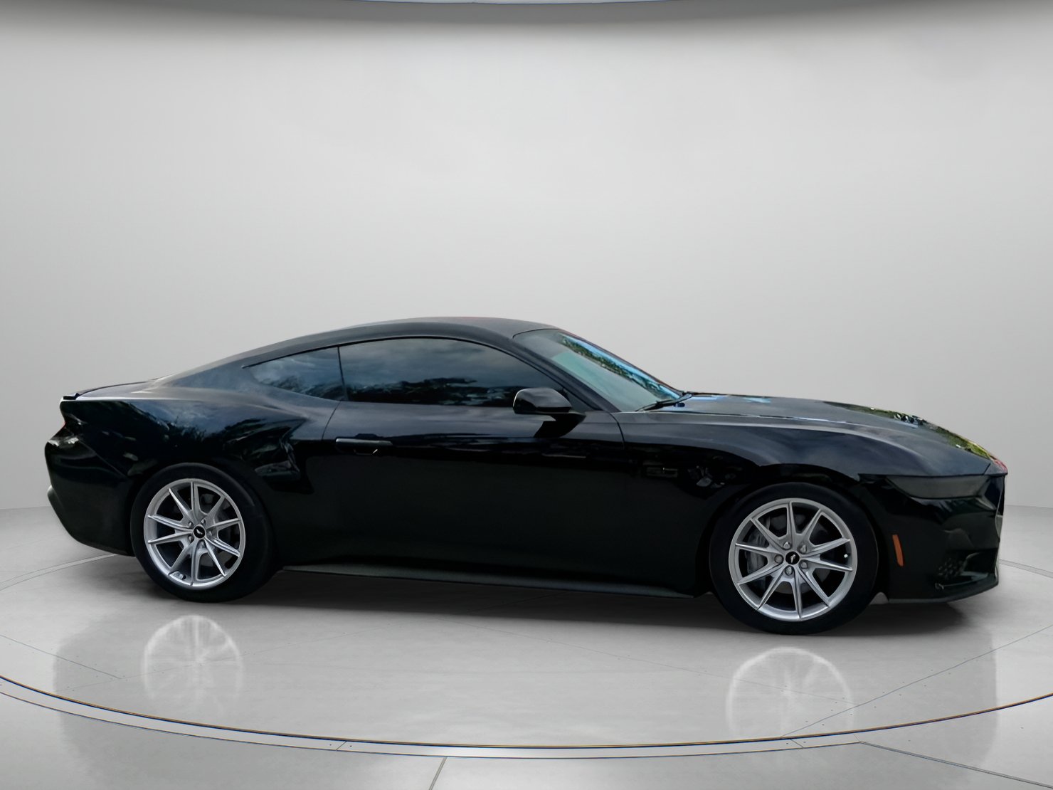 Used 2025 Ford Mustang GT RWD image 34