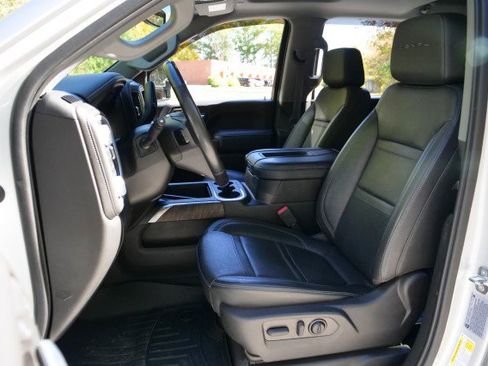 Used 2022 GMC Sierra 2500 Denali image 3