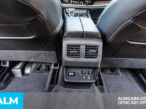 Used 2024 Nissan Rogue Platinum w/ Platinum Premium Package FWD image 31