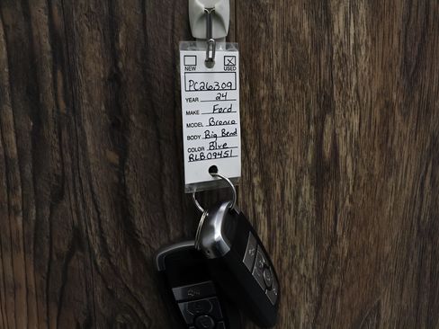 Used 2024 Ford Bronco Big Bend AWD/4WD image 35