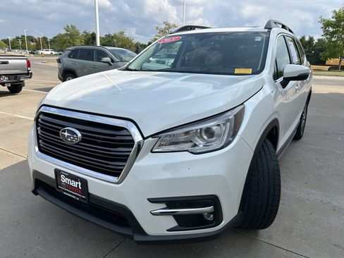 Used 2021 Subaru Ascent Limited w/ Technology Package AWD/4WD image 3