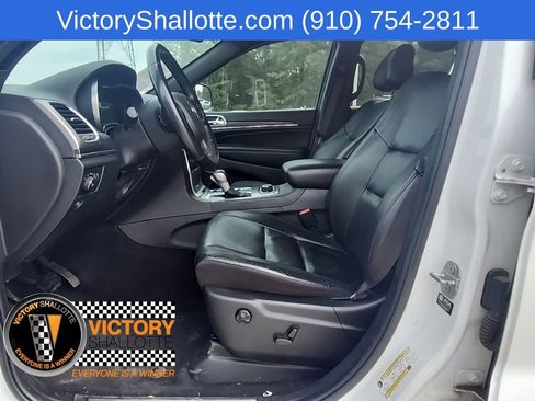 Certified 2022 Jeep Grand Cherokee Limited AWD/4WD image 18
