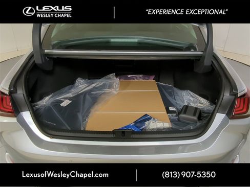 New 2025 Lexus ES 350 w/ Premium Package image 8