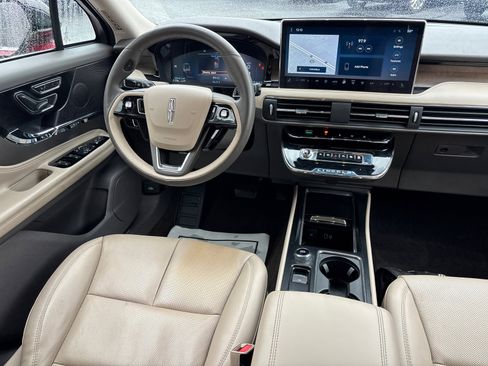 Certified 2023 Lincoln Corsair Reserve AWD/4WD image 29