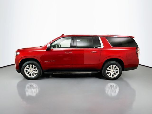 Used 2024 Chevrolet Suburban Premier AWD/4WD image 4