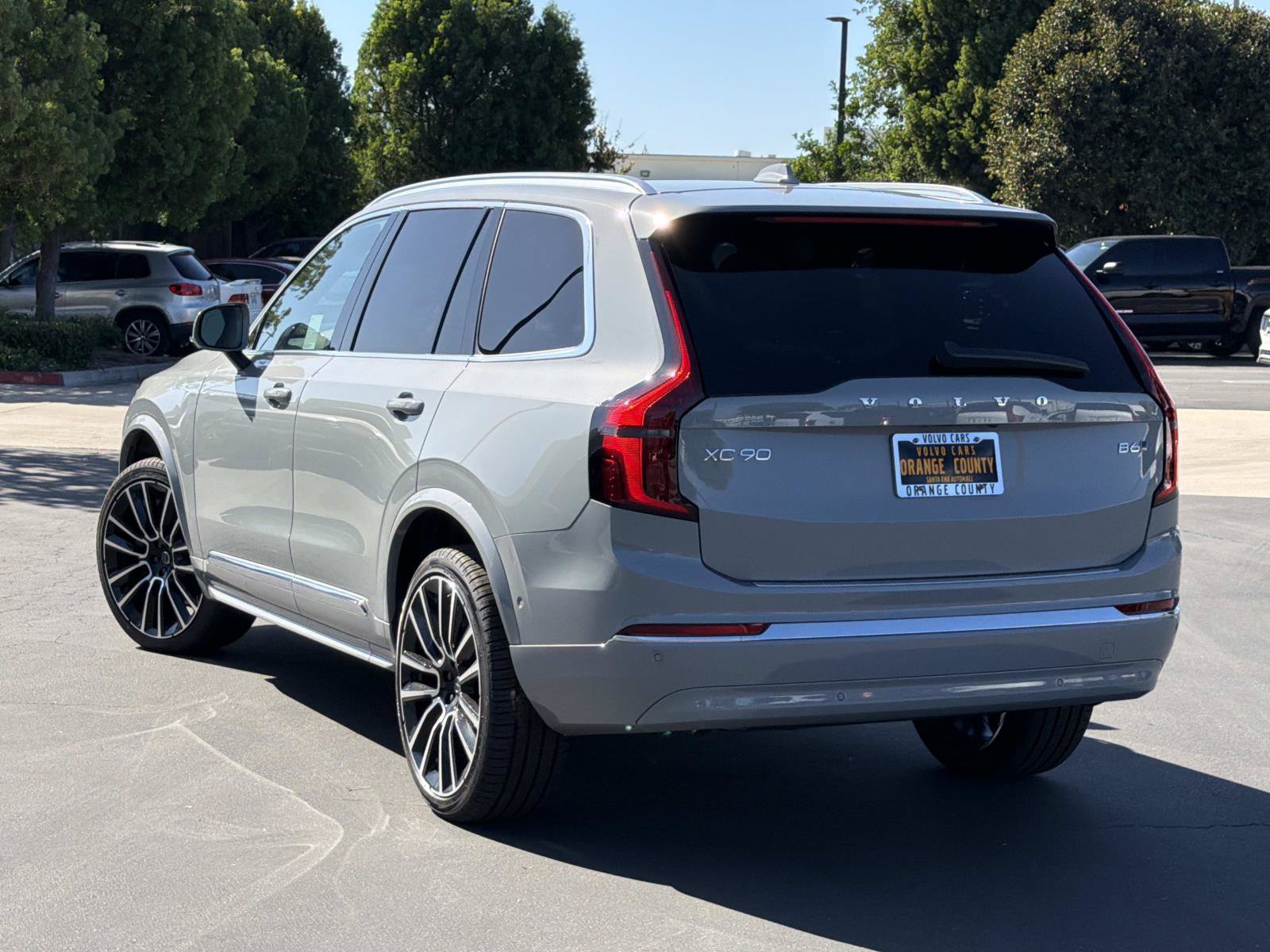 New 2027 Volvo XC90 B6 Plus AWD/4WD image 5