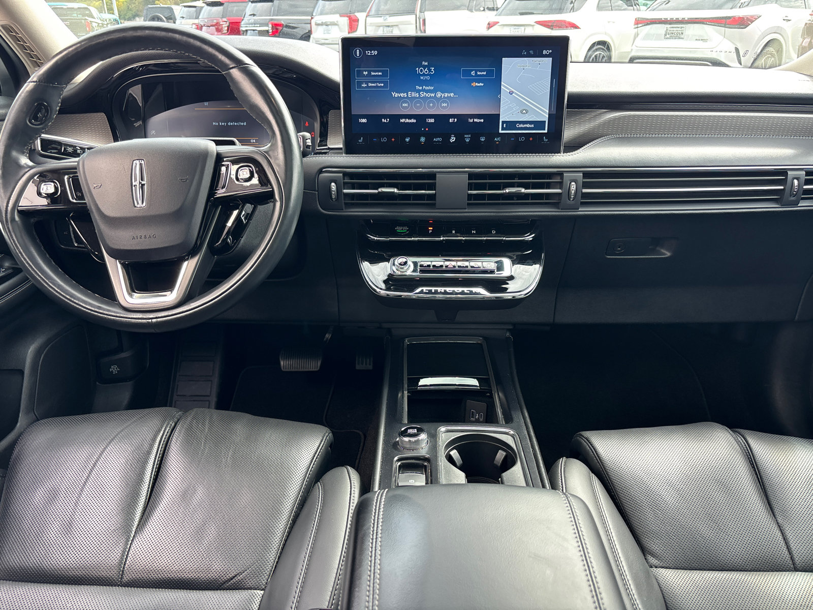 Used 2023 Lincoln Corsair Reserve w/ Equipment Group 202A AWD/4WD image 27