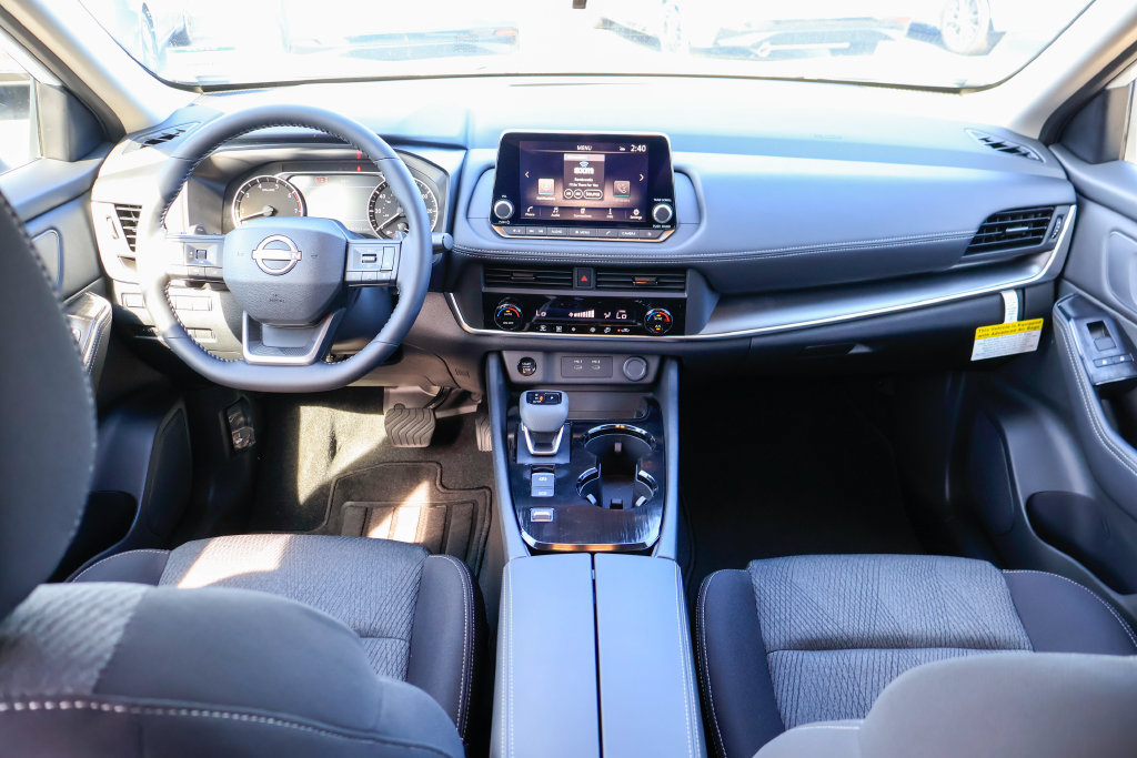 New 2026 Nissan Rogue SV FWD image 6