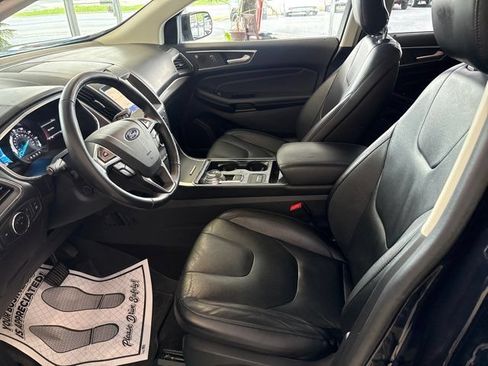 Used 2019 Ford Edge Titanium FWD image 15
