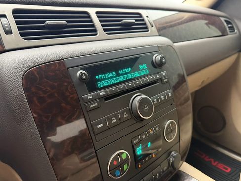 Used 2013 GMC Sierra 2500 Denali image 16