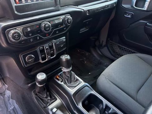 Used 2021 Jeep Wrangler Unlimited Sport AWD/4WD image 22