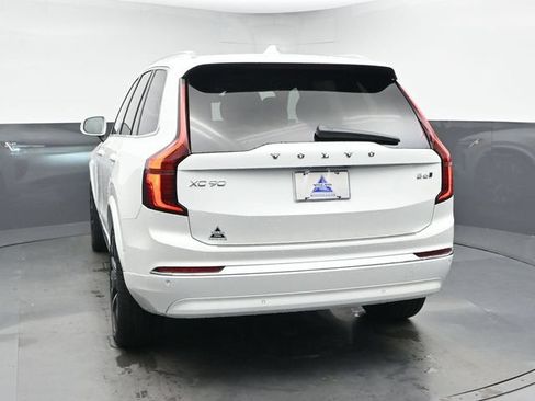 New 2026 Volvo XC90 B6 Plus w/ Protection Package Premier AWD/4WD image 7