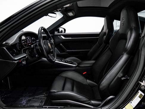 Used 2020 Porsche 911 Carrera 4S image 31
