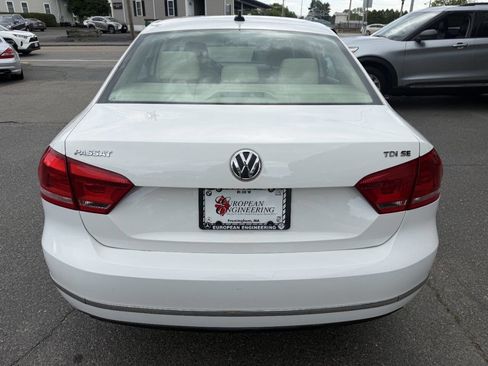 Used 2014 Volkswagen Passat TDI SE FWD image 6