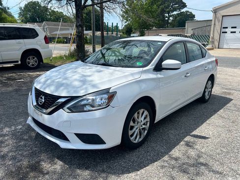 Used 2019 Nissan Sentra SV FWD image 4