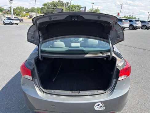 Used 2013 Hyundai Elantra GLS FWD image 16