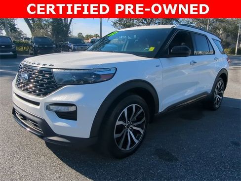 Certified 2022 Ford Explorer ST-Line w/ Class IV Trailer Tow Package image 9
